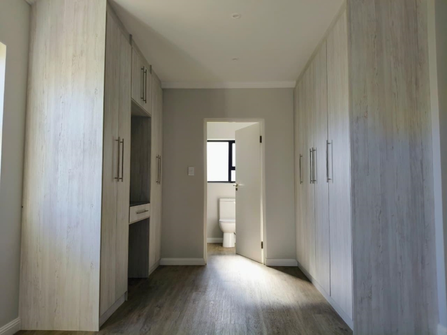 3 Bedroom Property for Sale in Paradise Beach Eastern Cape